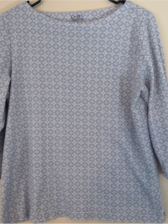 croft & barrow Tops - Croft & Barrow Light Blue Printed Shirt with White Pattern